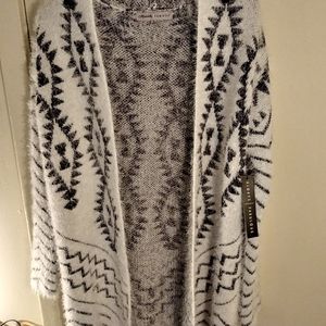 NWT Absolutely Famous southwest openfront Cardigan